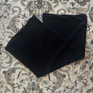 Black Body Pillow Cover🛏️⬛️